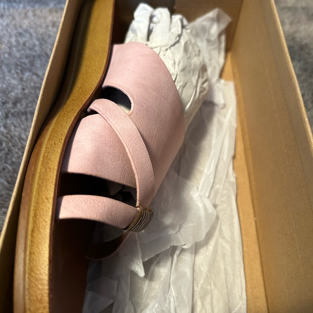 Elegant Pink Women's Sandals